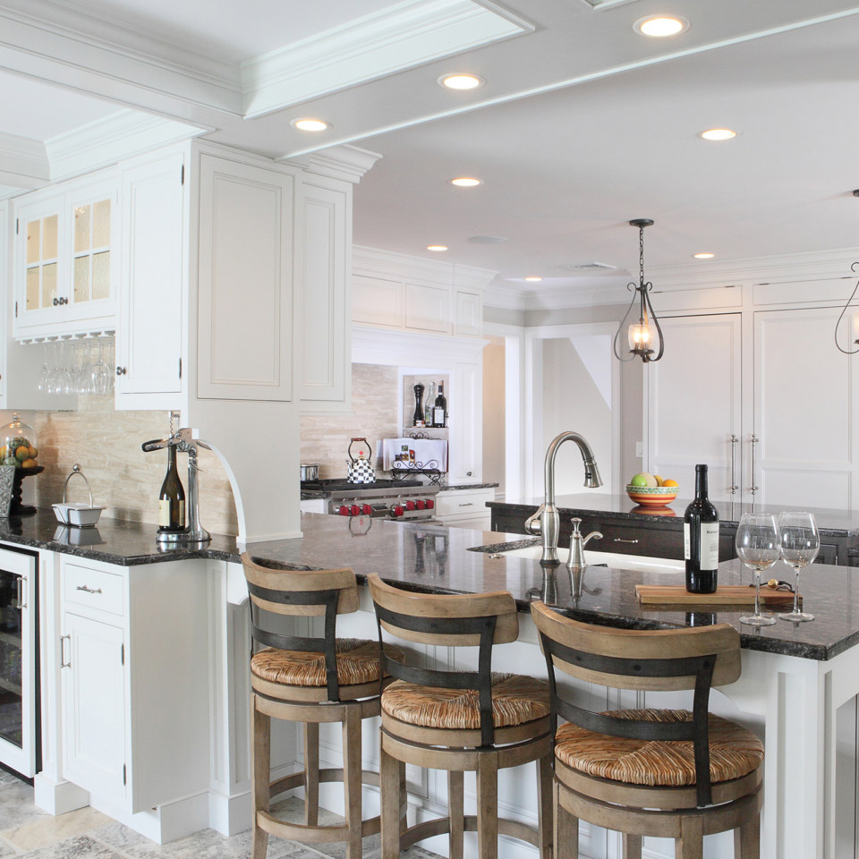 Stratford in Painted Maple Divinity by Signature Kitchens