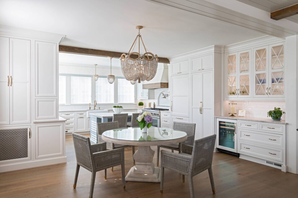 Door Style/Color: Meridian door Square Inset in Painted Maple Divinity color Created by @meverscustomkitchens