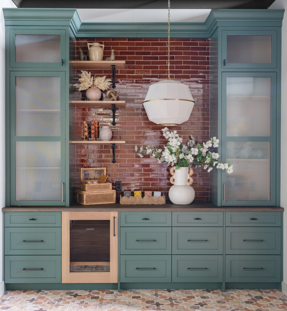 Euro Amity Clover with shleves and panel for fridge in QS Cadet-Mouser_coffee bar01